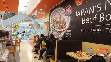 https://horego-prod-outlets-photos.s3.ap-southeast-3.amazonaws.com/horego.com/sawangan/japanese-restaurant/yoshinoya-the-park-sawangan/review/thumbnail/af1qipojyqlskxgvd7tycax0kw7ub4aaoncb1nt3bndp.jpg