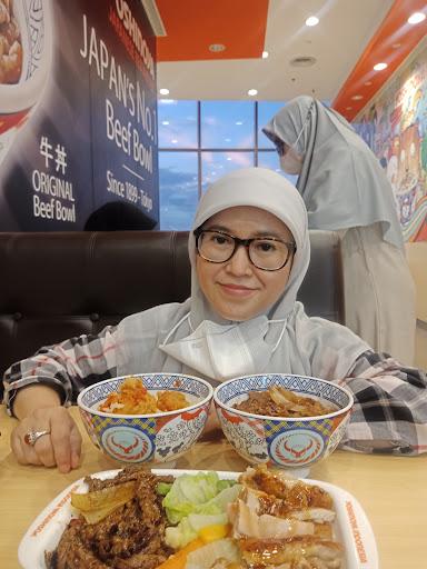 https://horego-prod-outlets-photos.s3.ap-southeast-3.amazonaws.com/horego.com/sawangan/japanese-restaurant/yoshinoya-the-park-sawangan/review/thumbnail/af1qipp5p5q0apypasi6dj9uf466b4bge3tja65y6o5y.jpg