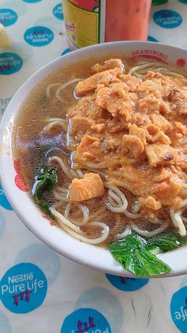 https://horego-prod-outlets-photos.s3.ap-southeast-3.amazonaws.com/horego.com/semarang-barat/restaurant/mie-ayam-bumbu-bali-wonogiri/review/thumbnail/af1qipp3sxjwvxqwtjbuehgcdlp163_dgcrerl9qfqxp.jpg