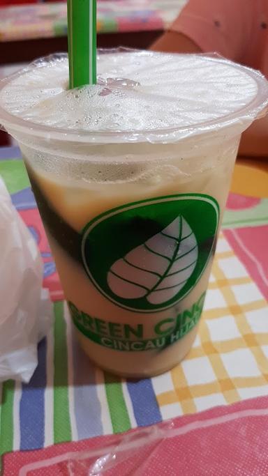 https://horego-prod-outlets-photos.s3.ap-southeast-3.amazonaws.com/horego.com/semarang-selatan/beverages/green-cincau/review/thumbnail/af1qippt5vlc0guhfi5yecnyd9gtq2gq1on-7nma6prz.jpg