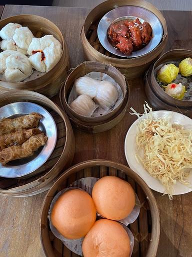 https://horego-prod-outlets-photos.s3.ap-southeast-3.amazonaws.com/horego.com/semarang-selatan/chinese-restaurant/uncle-bao-dimsum-bakmi-roti/review/thumbnail/af1qipn89jcim10ulf2z9p-etmbjubffz5nxs08_8mh5.jpg