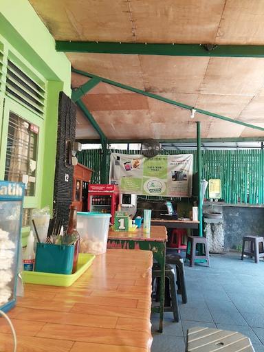 https://horego-prod-outlets-photos.s3.ap-southeast-3.amazonaws.com/horego.com/semarang-selatan/restaurant/mie-ayam-bakso-sultan/review/thumbnail/af1qippbxsepset9w4r722qvpssfwrd7ifn-0bpw4hrs.jpg