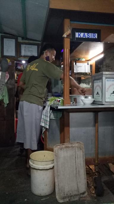 https://horego-prod-outlets-photos.s3.ap-southeast-3.amazonaws.com/horego.com/semarang-selatan/restaurant/spesial-bakso-daging-sapi-mie-ayam-bakso-pak-mitro/review/thumbnail/af1qipom7re6nut_hjarqdc0ddssspajtdjg6apolavz.jpg