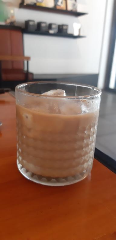 https://horego-prod-outlets-photos.s3.ap-southeast-3.amazonaws.com/horego.com/semarang-tengah/coffee-shop/steam-brew/review/thumbnail/af1qippdgfbj3ynh85a07vmdyuxgln2s1kzcwe4siqur.jpg