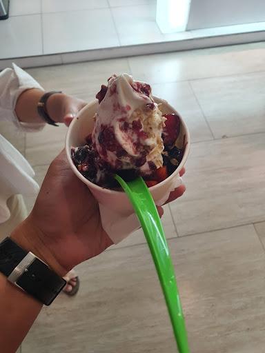 https://horego-prod-outlets-photos.s3.ap-southeast-3.amazonaws.com/horego.com/semarang-tengah/restaurant/llaollao/review/thumbnail/af1qipmosghrm89qxpxobdr4u27mfflvczvhhrxw2ape.jpg