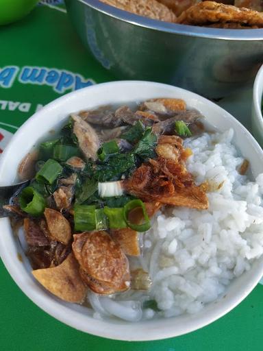 https://horego-prod-outlets-photos.s3.ap-southeast-3.amazonaws.com/horego.com/semarang-tengah/restaurant/warung-soto-pak-din/review/thumbnail/af1qipp4srhz0ugcrob-c0nyhr-3ibnz0dea-p7uvshl.jpg