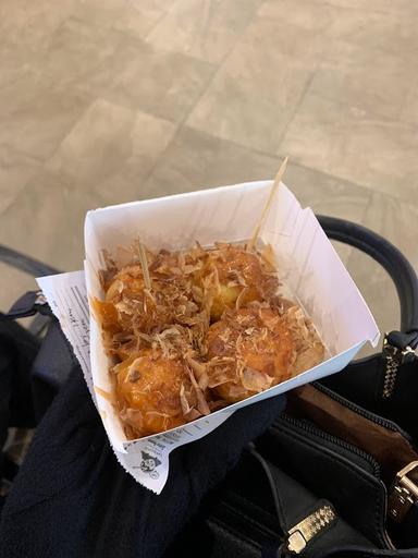 https://horego-prod-outlets-photos.s3.ap-southeast-3.amazonaws.com/horego.com/semarang-timur/japanese-restaurant/takoyaki-japanese-snack-ex-dp-mall-/review/thumbnail/af1qipnzrlolmkuhldsps_qzqauagn7vmuv_7i-g54u6.jpg