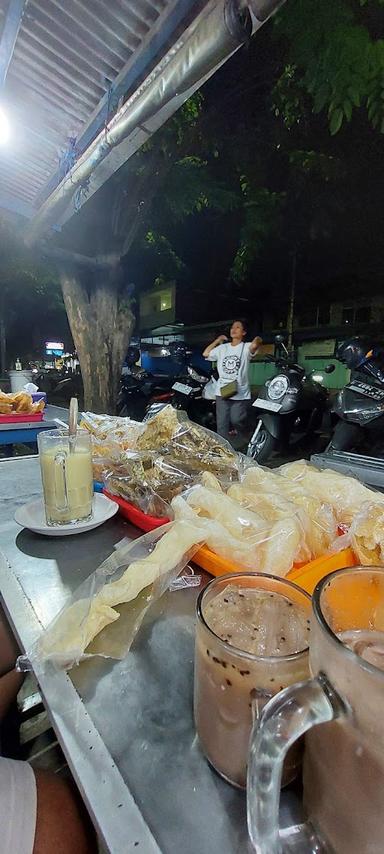 https://horego-prod-outlets-photos.s3.ap-southeast-3.amazonaws.com/horego.com/semarang-timur/restaurant/stmj-karangdoro/review/thumbnail/af1qipne61zqtc4fv5dxvxcxb5_wrmff5z12kkqykrsv.jpg