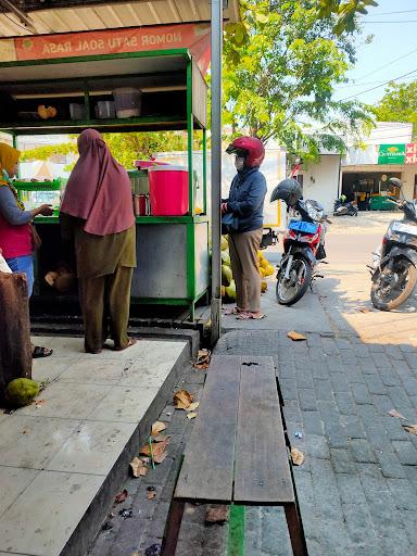 https://horego-prod-outlets-photos.s3.ap-southeast-3.amazonaws.com/horego.com/semarang-utara/beverages/es-kelapa-muda-pondok-selera/review/thumbnail/af1qippei93ezliidcii7enjpawsepedgd1stmwuos4o.jpg