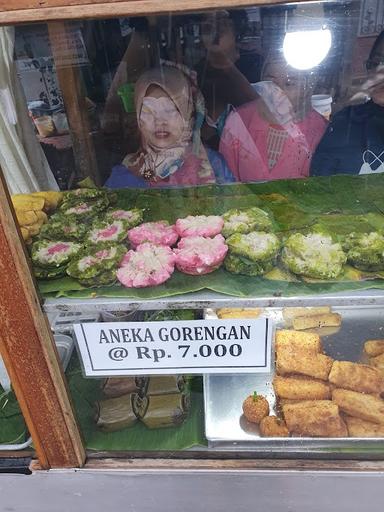 https://horego-prod-outlets-photos.s3.ap-southeast-3.amazonaws.com/horego.com/semarang-utara/restaurant/pukis-dan-carabikang-surabaya/review/thumbnail/af1qipnykrsszstfii4nznmywwiozplktpho2jol4gjf.jpg