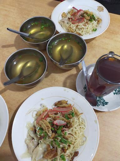 https://horego-prod-outlets-photos.s3.ap-southeast-3.amazonaws.com/horego.com/senapelan/chinese-restaurant/kedai-kopi-angkasa-indah/review/thumbnail/af1qipp0w5wtiipz7fs01dahdakxwydbqtymgn9yk9ne.jpg