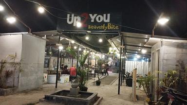 https://horego-prod-outlets-photos.s3.ap-southeast-3.amazonaws.com/horego.com/sepatan-timur/restaurant/up2you-heavenly-bite/review/thumbnail/af1qipn3q3qfq0thuptqbqeruvujo7pfufxk-7druozf.jpg