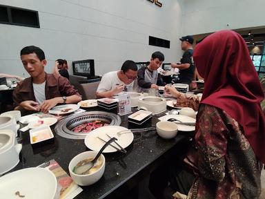 https://horego-prod-outlets-photos.s3.ap-southeast-3.amazonaws.com/horego.com/serpong/japanese-restaurant/hachi-grill-bsd-city-the-breeze-/review/thumbnail/af1qipooc7w_kbuau_wo9kccy0nqn9esbcst-nthtywj.jpg