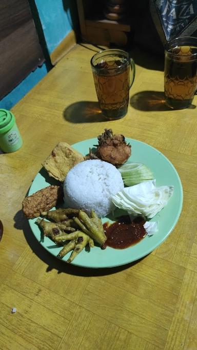 https://horego-prod-outlets-photos.s3.ap-southeast-3.amazonaws.com/horego.com/serpong/restaurant/ayam-bakar-ikan-bakar-gunung-kidul-ff-foto/review/thumbnail/af1qipprzr72yzfpptz7zj3sx5dxwe1k1yk20ky9uyi7.jpg