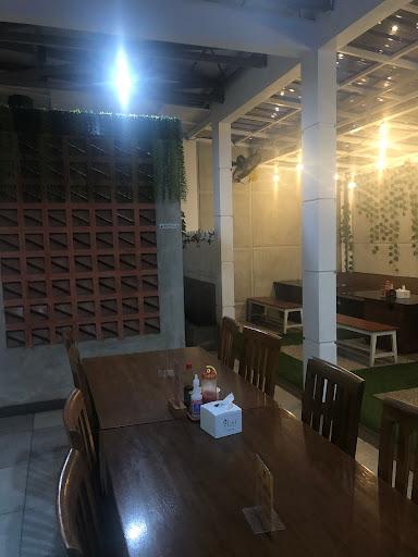 https://horego-prod-outlets-photos.s3.ap-southeast-3.amazonaws.com/horego.com/serpong/restaurant/bakso-soeltan-djawa/review/thumbnail/af1qipogoowlv6qtt0oaggyij9bbkb9pv0e4hx5bjcyy.jpg