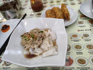 https://horego-prod-outlets-photos.s3.ap-southeast-3.amazonaws.com/horego.com/serpong-utara/chinese-restaurant/-fong-sheng-hongkong-bakmie-steam-nasi-alam-sutera/food/thumbnail/AF1QipN4gQTfgwwFxVHuQfbghjPbpGi5WRPiRWAD8TG7.jpg