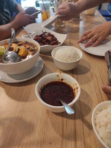 https://horego-prod-outlets-photos.s3.ap-southeast-3.amazonaws.com/horego.com/serpong-utara/chinese-restaurant/w-a-cuisine-roast-duck/review/thumbnail/af1qippohi7fvalhclj74eg1y0iud6zyxocax9tyo9xf.jpg