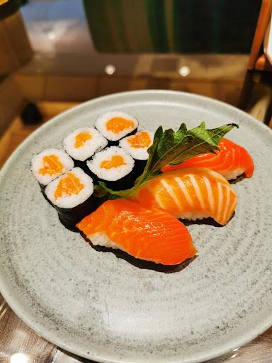 https://horego-prod-outlets-photos.s3.ap-southeast-3.amazonaws.com/horego.com/serpong-utara/japanese-restaurant/sushi-tei-flavor-bliss/review/thumbnail/af1qipprfuns6pdtzpmuhfh9xy4kkrqgbikwvgsks3r4.jpg