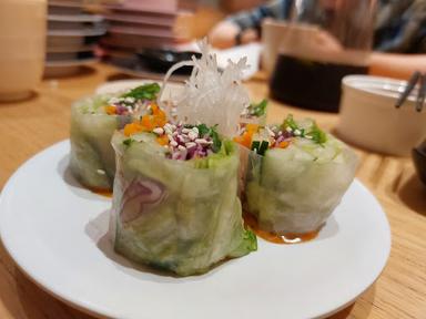 https://horego-prod-outlets-photos.s3.ap-southeast-3.amazonaws.com/horego.com/serpong-utara/japanese-restaurant/tom-sushi/review/thumbnail/af1qipozd170vbopjjdrtj4ebmoabdidhmoha8mtfdxn.jpg