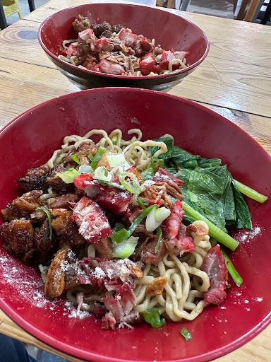 https://horego-prod-outlets-photos.s3.ap-southeast-3.amazonaws.com/horego.com/serpong-utara/restaurant/bakmi-medan-novel/review/thumbnail/af1qipnkugmkfuzne0pds1ogghsr68o16lmcvuujuw0m.jpg