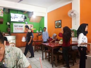 https://horego-prod-outlets-photos.s3.ap-southeast-3.amazonaws.com/horego.com/serpong-utara/restaurant/kantin-baraya/review/thumbnail/af1qipmi9r7jl4jz5r8subtkiis2rbwj91ntgr1qb7ii.jpg