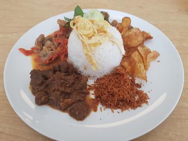 https://horego-prod-outlets-photos.s3.ap-southeast-3.amazonaws.com/horego.com/serpong-utara/restaurant/kemuning-resto-alam-sutera/review/thumbnail/af1qipposrpetbyekl218bwoqwkcykbwob_ks4hl7jeq.jpg