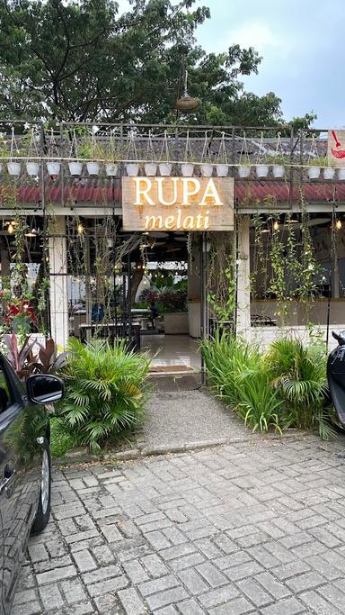 https://horego-prod-outlets-photos.s3.ap-southeast-3.amazonaws.com/horego.com/serpong-utara/restaurant/rupa-melati-space/review/thumbnail/af1qipn5xjlckxtvsjt2qscf8bwrvfzb2lfsyk96qp6r.jpg