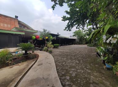 https://horego-prod-outlets-photos.s3.ap-southeast-3.amazonaws.com/horego.com/serpong-utara/restaurant/telaga-seafood-bsd-city/review/thumbnail/af1qippov0ubj24xj2k_q5dcnwtgtddr0u-fcg4kqddv.jpg