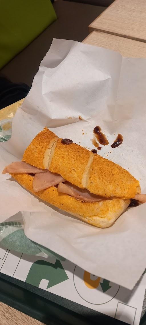 Subway - Setiabudi One  review