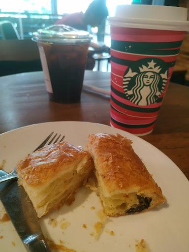 Starbucks - Plaza Festival review