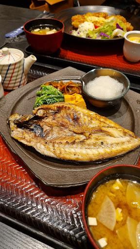 https://horego-prod-outlets-photos.s3.ap-southeast-3.amazonaws.com/horego.com/setia-budi/japanese-restaurant/ootoya/review/thumbnail/af1qippislrgeo1gogsmieqzdhvpghwhepl1zomzfdvz.jpg