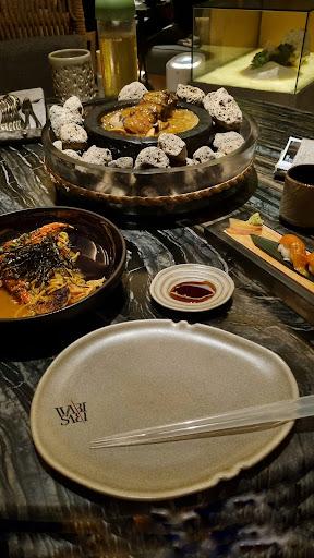 https://horego-prod-outlets-photos.s3.ap-southeast-3.amazonaws.com/horego.com/setia-budi/japanese-restaurant/wabi-sabi-restaurant/review/thumbnail/af1qipofzwhmw-9qknr7if7zd4xrahx7uwqqjcqoxmba.jpg