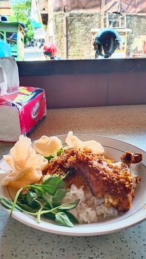 https://horego-prod-outlets-photos.s3.ap-southeast-3.amazonaws.com/horego.com/setia-budi/restaurant/nasi-ulam-nasi-uduk-ibu-yoyo/review/thumbnail/af1qippzzmxdhz6surdvc5j2eiixlxmcmxlqinmjd1g.jpg