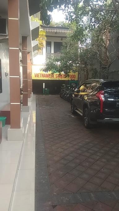 https://horego-prod-outlets-photos.s3.ap-southeast-3.amazonaws.com/horego.com/sidoarjo/restaurant/vietnam-pho-93/review/thumbnail/af1qipmtouqhnayv_d-k1q4pxuyx-8vnofarzzz4leix.jpg