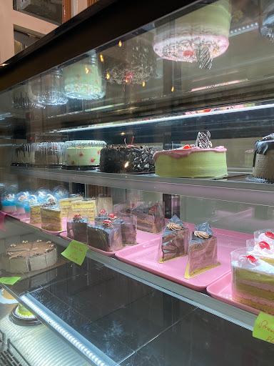 Golden Patisserie review