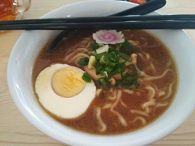 https://horego-prod-outlets-photos.s3.ap-southeast-3.amazonaws.com/horego.com/sidorejo/japanese-restaurant/hashirama-ramen/review/thumbnail/af1qipmzaaof5kzlwgjsdmnrjrza0jtdais2crjpwpp6.jpg