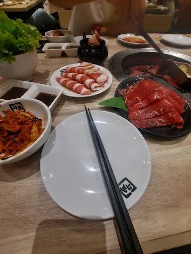 https://horego-prod-outlets-photos.s3.ap-southeast-3.amazonaws.com/horego.com/sukajadi/bar/gyu-kaku-japanese-bbq/review/thumbnail/af1qipmdgxdqxhmtvmfn0zsmaq_n2s7cypkgpgm_g15c.jpg