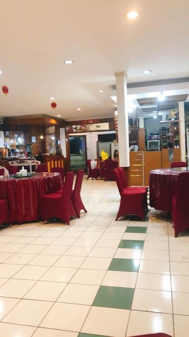 https://horego-prod-outlets-photos.s3.ap-southeast-3.amazonaws.com/horego.com/sukajadi/chinese-restaurant/gading-chinese-food-restaurant/review/thumbnail/af1qipoilwkcv4fa4vndf3lychev1euw16nf4im6hq0r.jpg