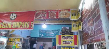 https://horego-prod-outlets-photos.s3.ap-southeast-3.amazonaws.com/horego.com/sukarami/restaurant/mie-celor-mie-aceh-simpang-5/review/thumbnail/af1qippdunu6rdm8la5pcnncelhi9wsv23earqtw_nyh.jpg