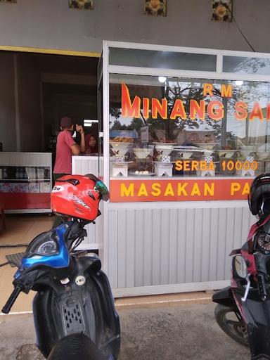 https://horego-prod-outlets-photos.s3.ap-southeast-3.amazonaws.com/horego.com/sukarami/restaurant/rumah-makan-minang-saiyo/review/thumbnail/af1qippr_qn5daxdgaybvl1ahn98dzb0skvsfnq5cuyp.jpg