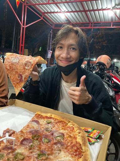 https://horego-prod-outlets-photos.s3.ap-southeast-3.amazonaws.com/horego.com/sukmajaya/restaurant/gotti-pizza-coffee-sukmajaya/review/thumbnail/af1qipoqlvqqcpzfpqnldyvkra4h_k5bdtf3fye8p6q_.jpg