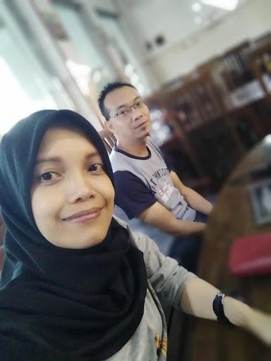 https://horego-prod-outlets-photos.s3.ap-southeast-3.amazonaws.com/horego.com/sumber-pucung/restaurant/rumah-makan-prasmanan-siti-delima-dita/review/thumbnail/af1qipm5-xck4e_xh_hmqiowducushyvbt1lpfq2uz7k.jpg