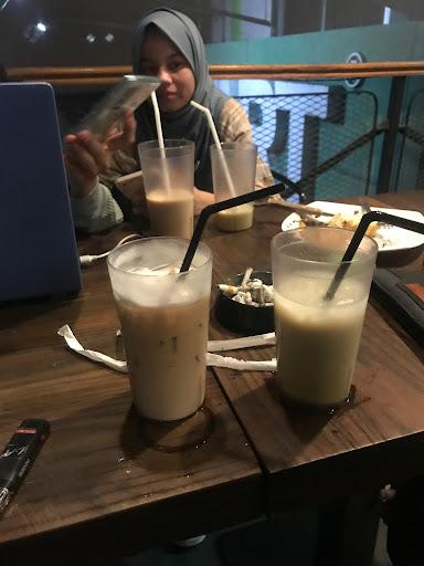 https://horego-prod-outlets-photos.s3.ap-southeast-3.amazonaws.com/horego.com/tamalanrea/cafe/upnormal-coffee-roasters-perintis-makassar/review/thumbnail/af1qipn-c3tndgk1fcjlhk6-qq9ohlhc6uqrgtwdjhxq.jpg