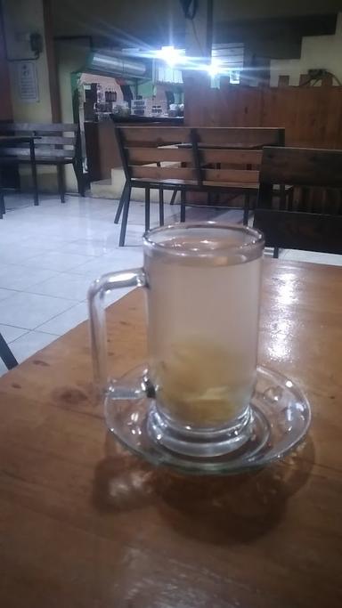 https://horego-prod-outlets-photos.s3.ap-southeast-3.amazonaws.com/horego.com/tambaksari/coffee-shop/warung-kopi-konco-lawas/review/thumbnail/af1qipookfqjzfwjjjwnrusts3tlo1cgh81sl8qbqq7h.jpg