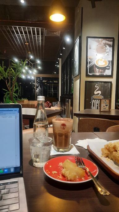 https://horego-prod-outlets-photos.s3.ap-southeast-3.amazonaws.com/horego.com/tanah-abang/coffee-shop/mokka-coffee-cabana/review/thumbnail/af1qipmvgd977evalurke861cihuofxswkeu115jjfb1.jpg