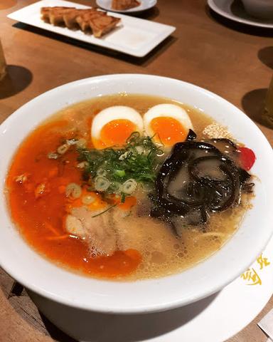 https://horego-prod-outlets-photos.s3.ap-southeast-3.amazonaws.com/horego.com/tanah-abang/japanese-restaurant/hakata-ikkousha-plaza-indonesia/review/thumbnail/af1qippfyqj9g9lqp-cgnv64hpgusc-4uat18anuq24n.jpg