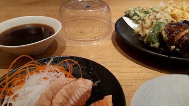 https://horego-prod-outlets-photos.s3.ap-southeast-3.amazonaws.com/horego.com/tanah-abang/japanese-restaurant/sushi-tei-cs/review/thumbnail/af1qipp8nhkzu0urpizc3gt9n5isbilvxu8n5xpx_hga.jpg