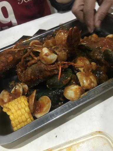 https://horego-prod-outlets-photos.s3.ap-southeast-3.amazonaws.com/horego.com/tanah-abang/restaurant/gitu-deh-seafood-karet-tengsin/review/thumbnail/af1qippzs5uxijcnybl6u6yo6d9llpsb2-cry3fedqv4.jpg