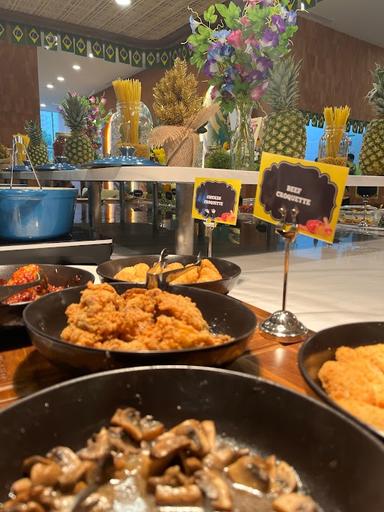 https://horego-prod-outlets-photos.s3.ap-southeast-3.amazonaws.com/horego.com/tangerang/restaurant/tucano-s-brazilian-bbq-and-buffet-summarecon-mall-serpong/review/thumbnail/af1qipoepoja-w9wb_us0b6a4z-u6vrvjqyw3_sh5ahz.jpg