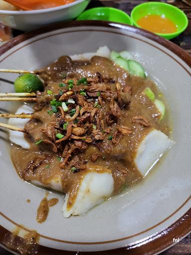 https://horego-prod-outlets-photos.s3.ap-southeast-3.amazonaws.com/horego.com/tanjung-priok/restaurant/sate-kuah-pontianak-bang-anek/review/thumbnail/af1qippwbom6d47bmob3f3delngo0v9_josoz3qjeggn.jpg